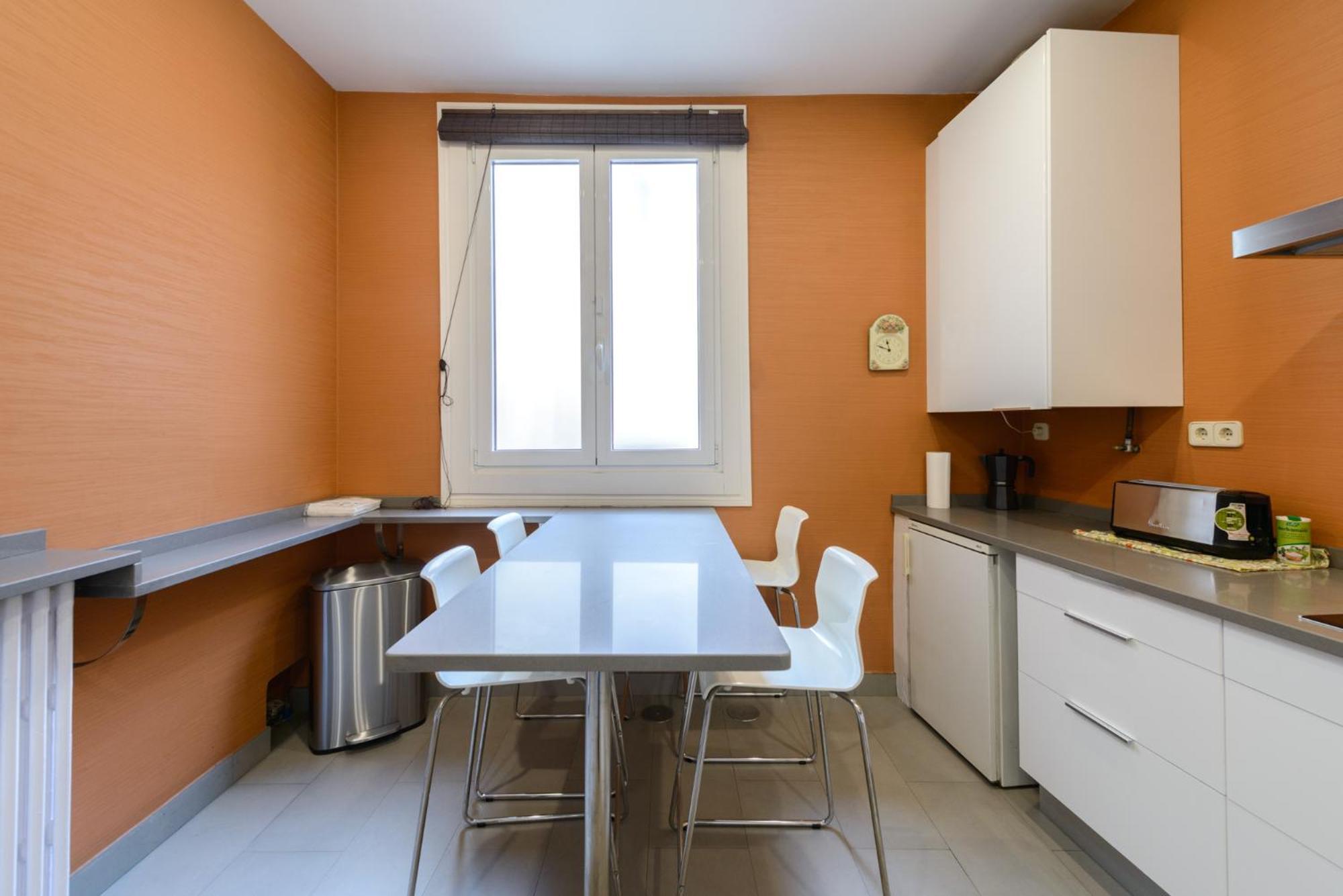 Apartamento 170m2 Muy Amplio Y Lujoso- 1 Min Plaza Mayor Madrid