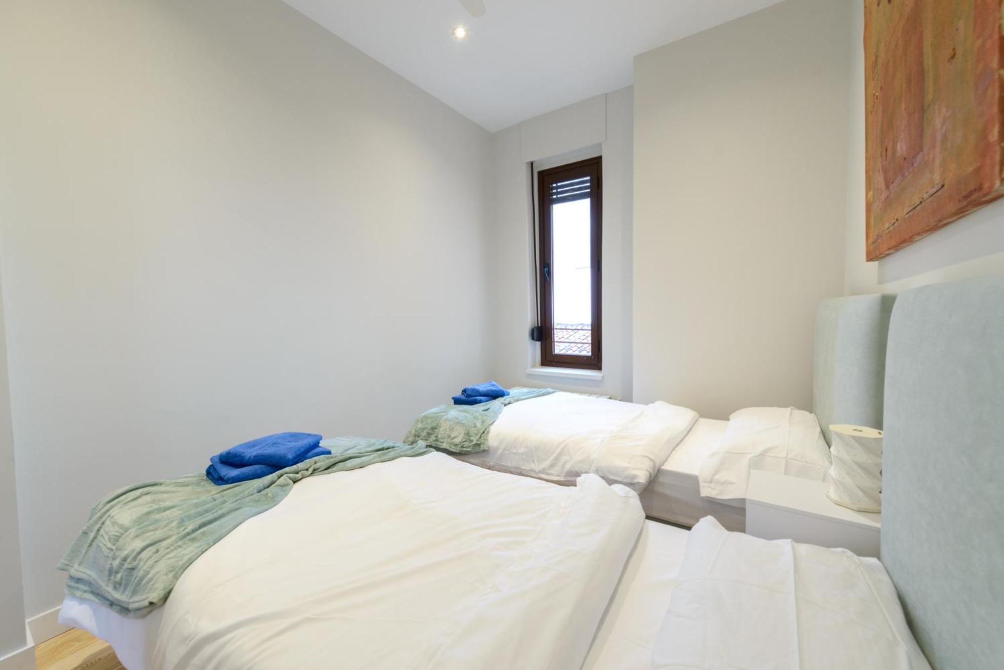 Apartamento 170m2 Muy Amplio Y Lujoso- 1 Min Plaza Mayor Madrid