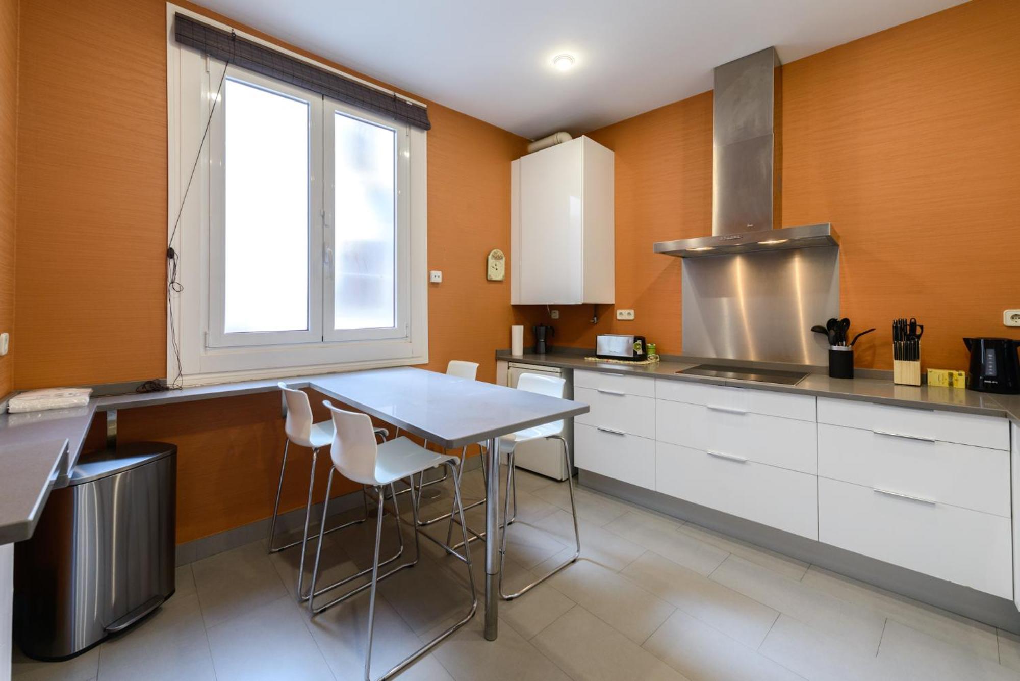 170m2 Muy Amplio Y Lujoso- 1 Min Plaza Mayor Apartamento *