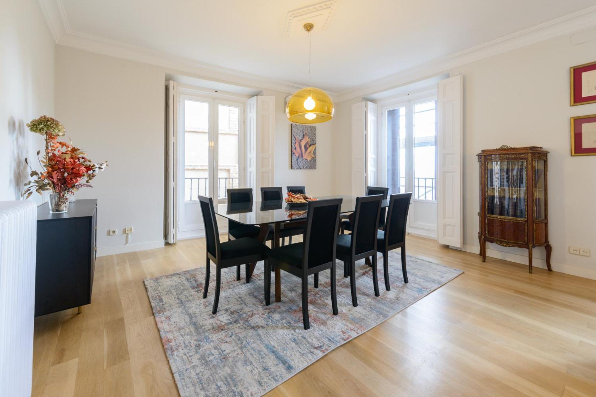 Apartamento 170m2 Muy Amplio Y Lujoso- 1 Min Plaza Mayor Madrid
